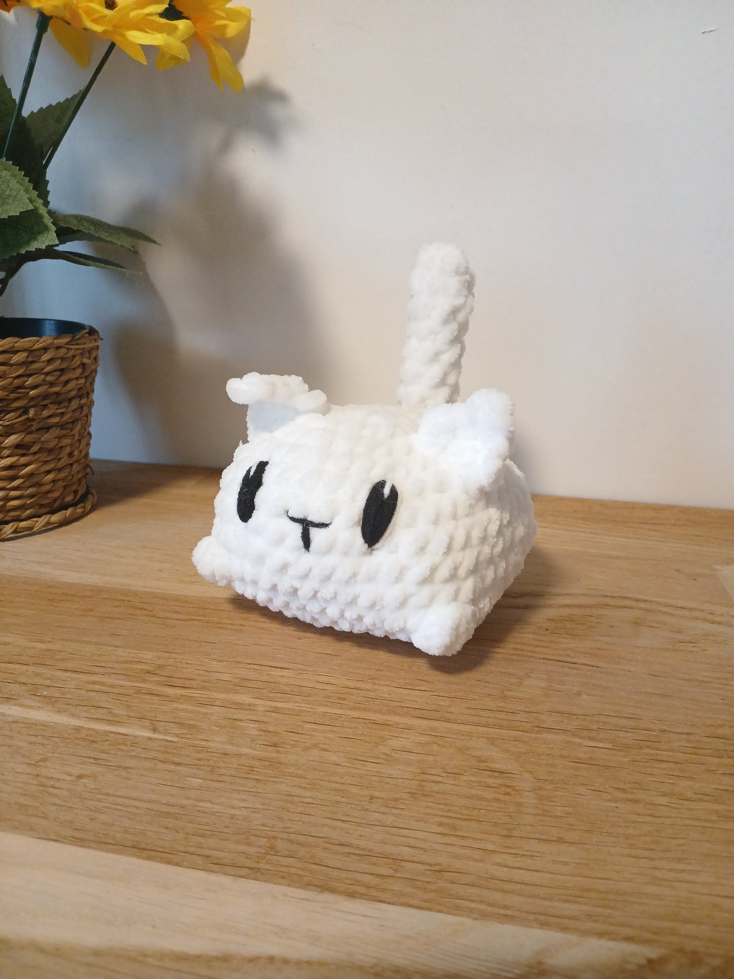 Peluche Chat au Crochet Fait Main – Doudou Amigurumi Unique, 11cm