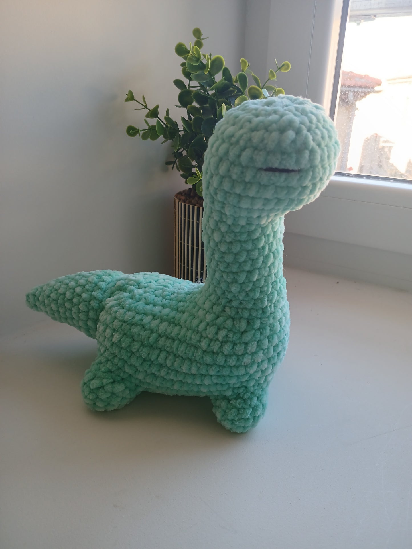 Peluche dinosaure mini Brontosaure au crochet – Fait main
