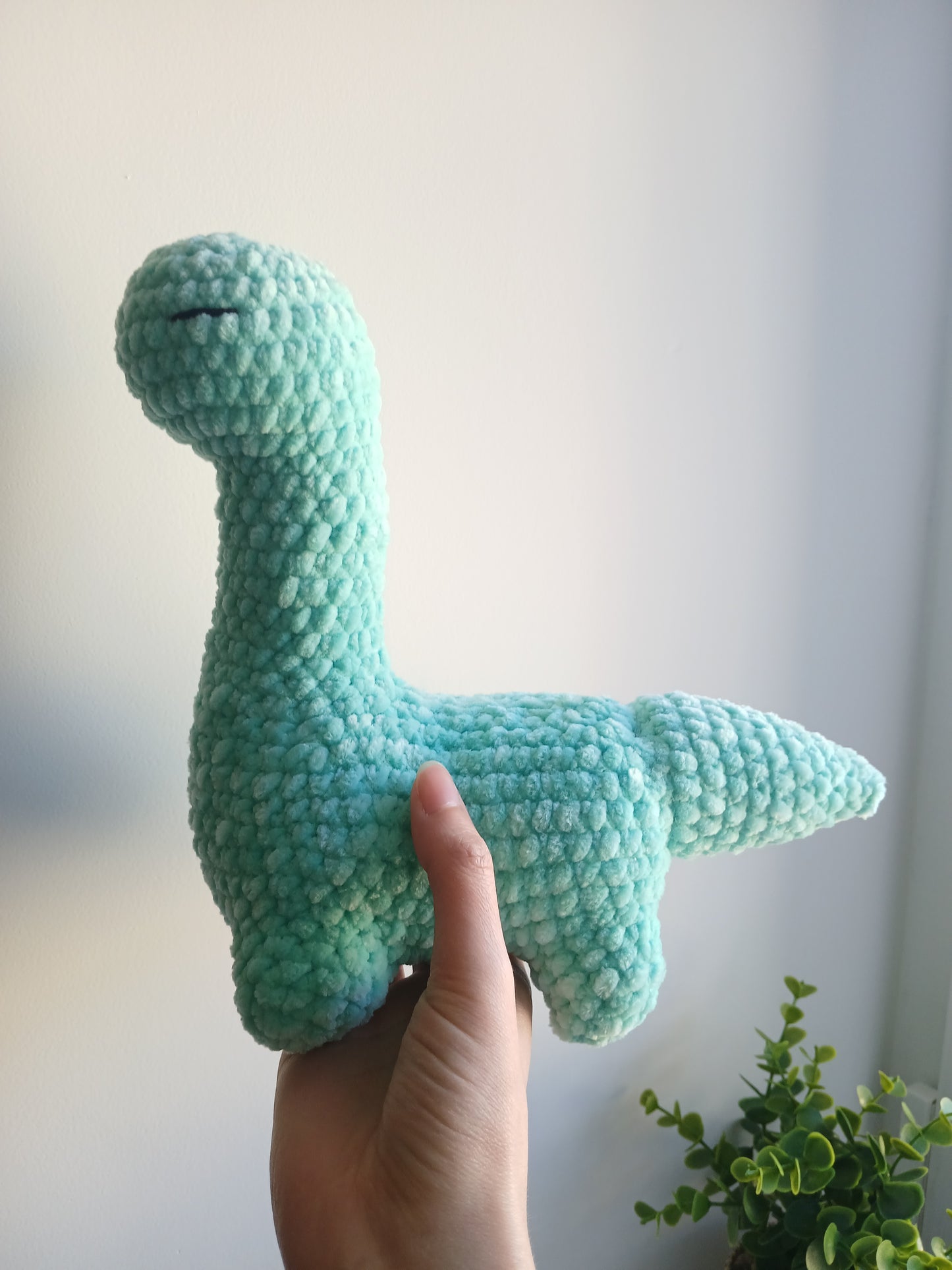 Peluche dinosaure mini Brontosaure au crochet – Fait main