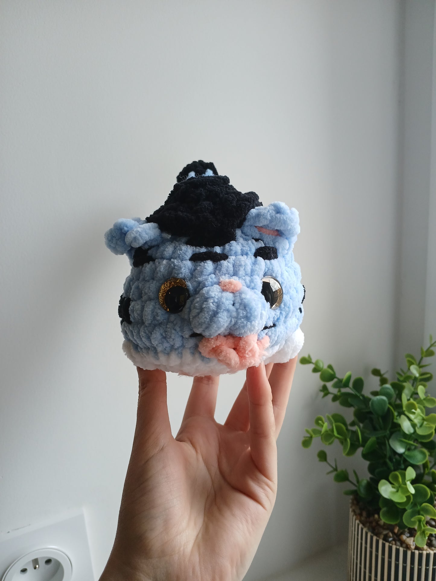 Peluche Petit Tigre Bleu – Fait Main au Crochet