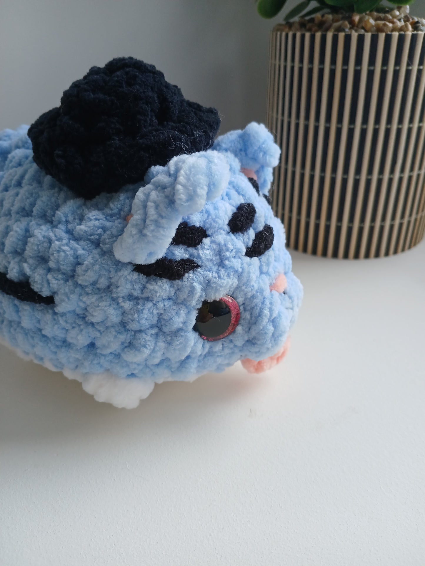 Peluche Petit Tigre Bleu – Fait main au crochet