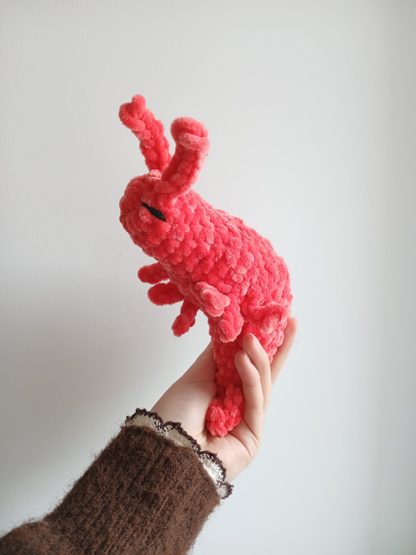 Peluche Crevette au Crochet – Fait Main