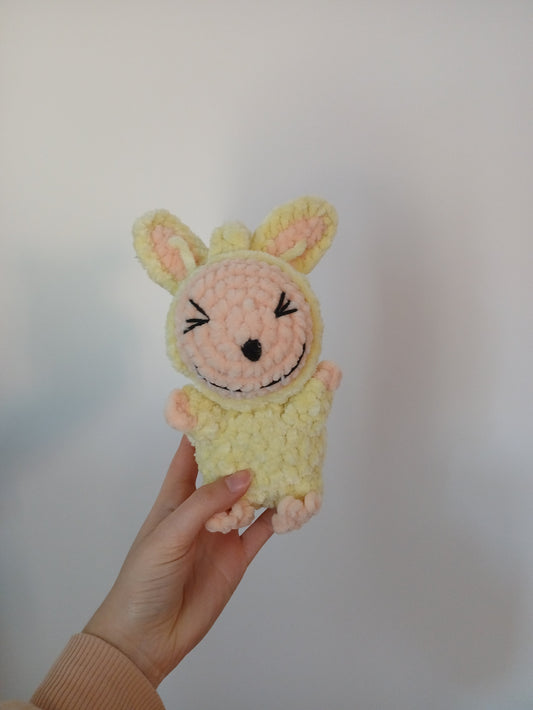 Peluche Labubu Jaune – Fait Main au Crochet